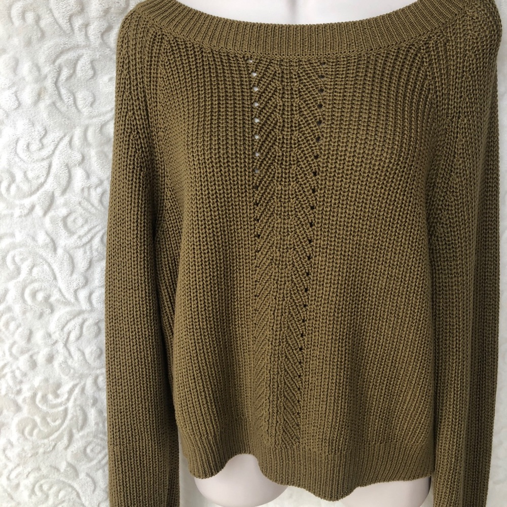 ✨ FOREVER 21 Cropped Sweater ✨